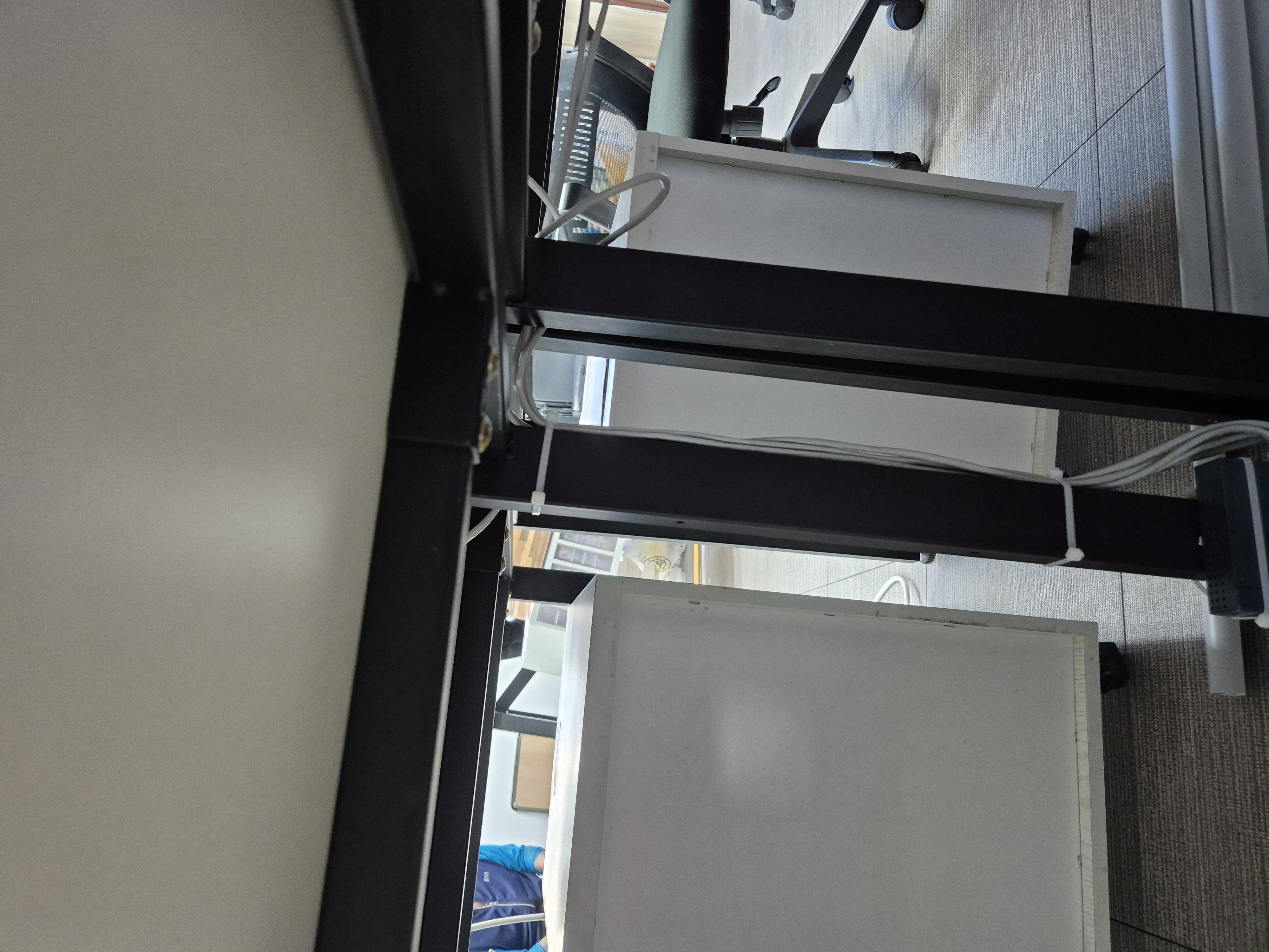 서초동 사무실 컴퓨터 연결 작업 깔끔하게 받았습니다
